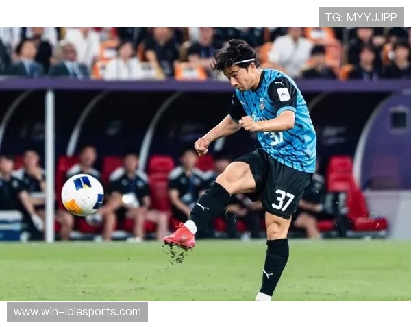 日本十三号足球球星是谁 盘点日本足球队历史上最具代表性的13号球员